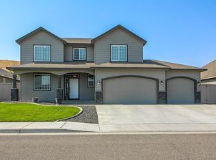 4290 S Anderson Pl, Kennewick, WA 99337