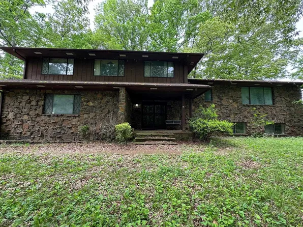 17 Henderson Rd, Jackson, TN 38305