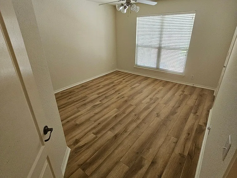 6114 Pecan Tree — Photo 12