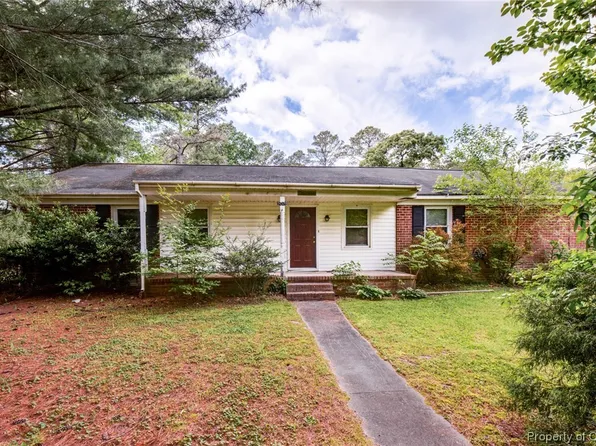 2078 Grace St, Hayes, VA 23072