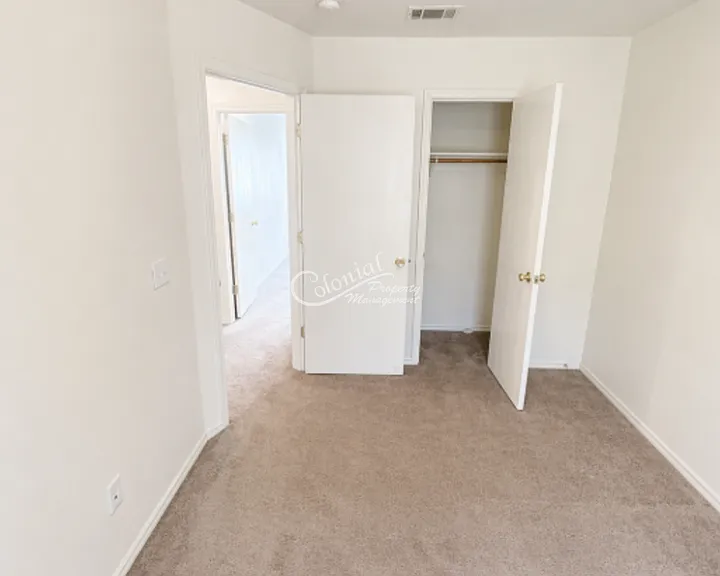 1907 Monte Carlo Ln #C — Photo 7