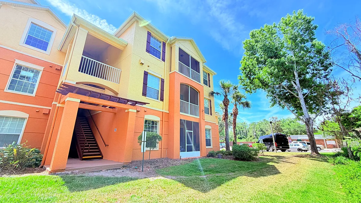 Building Photo - 6265 Contessa Dr #203