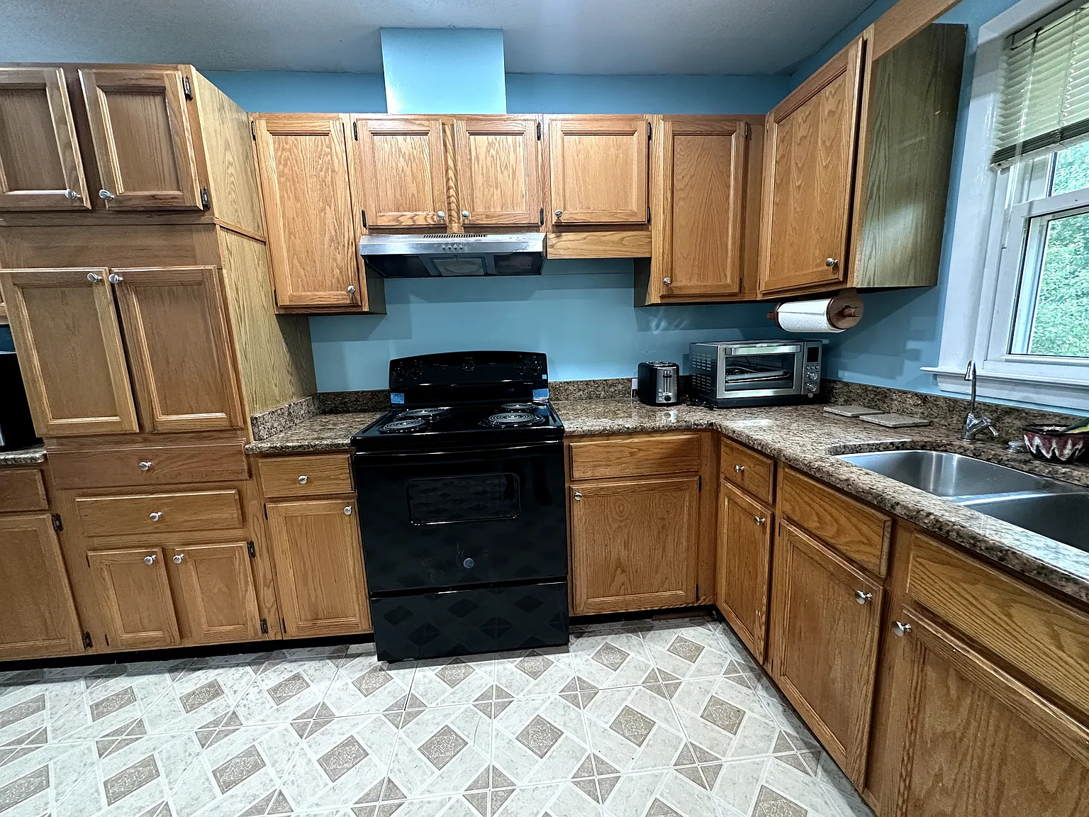 4408 Leota Dr — Photo 4