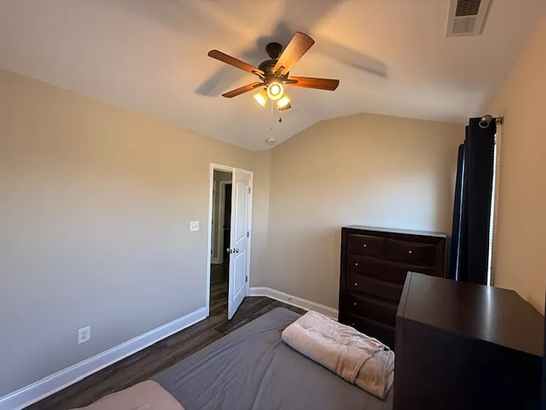 109 Lincolnton Ct — Photo 22