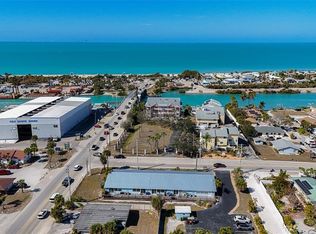 100 Bayshore Rd APT C, Nokomis, FL 34275