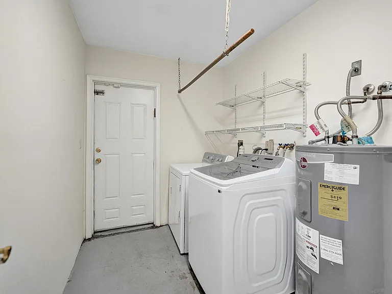 4721 Sarazen Dr — Photo 24