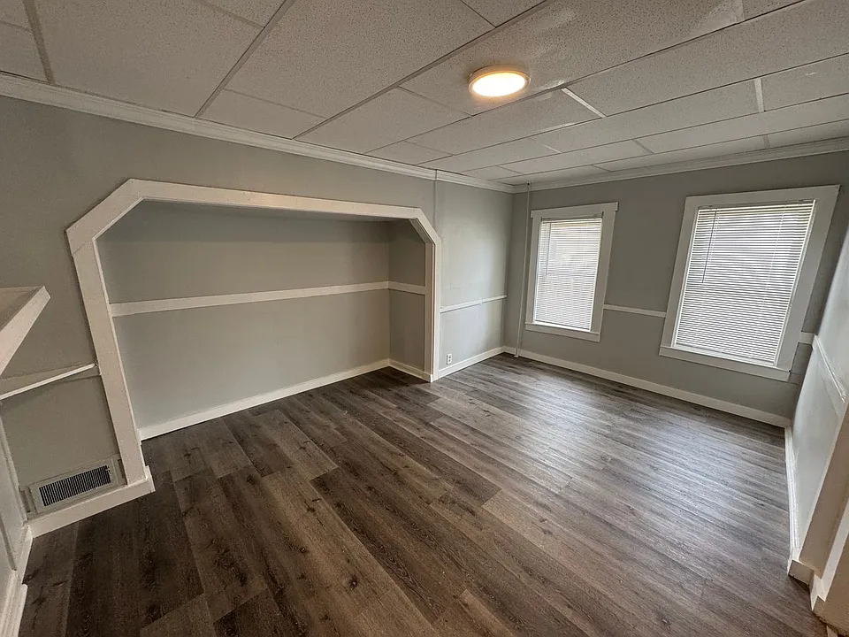 103 Portland St #3