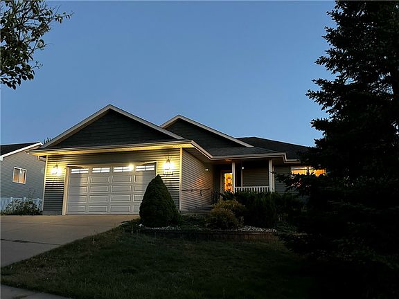 2nd image of 2517 Avery Lane