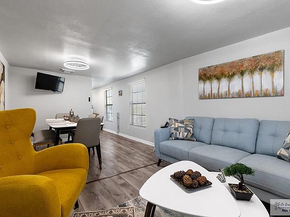 3rd image of 21687 Gonzalez Rd