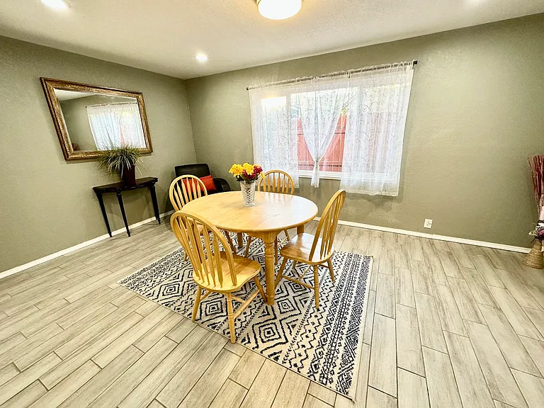 5309 Arvilla Ave NE — Photo 5