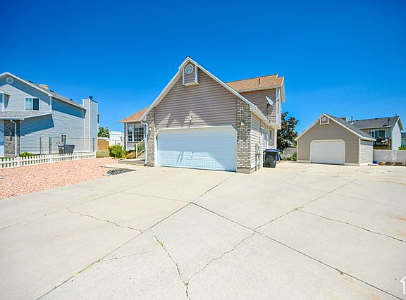 3rd image of 6091 S Marvelle Ct