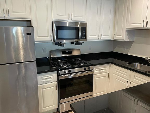 2nd image of 3201 Washington St APT 7