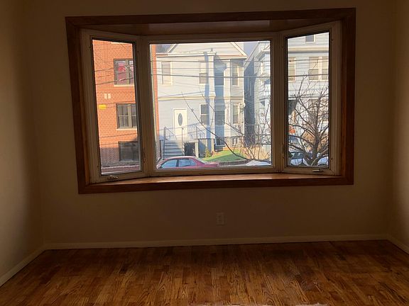 5th image of 67 Lexington Ave #1