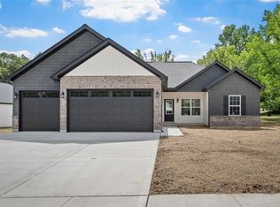 10708 Trenton Ln, Foristell, MO