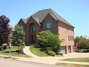 1st image of 708 Magnolia Ln