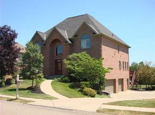 708 Magnolia Ln, Cranberry Township, PA 16066