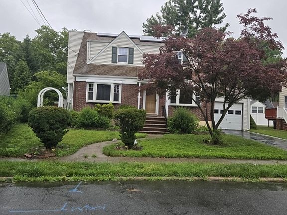 4th image of 159 Sherwood Ave