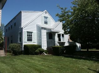 26807 Union Tpke, New Hyde Park, NY 11040