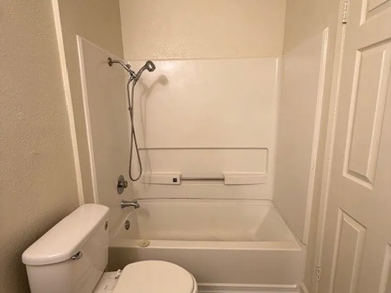 131 Alaska Ave — Photo 11