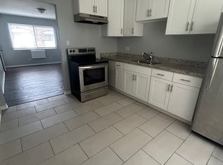 1353 E 70th St #3, Chicago, IL 60637