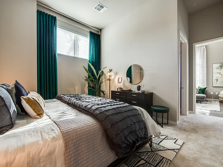 The Monarch Medical District Apartments — Photo 20