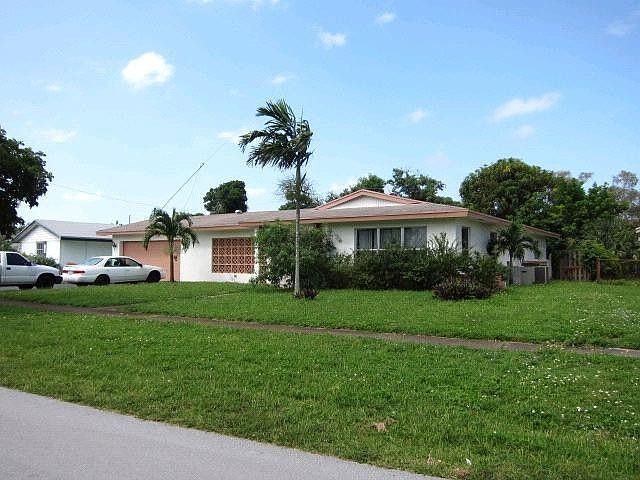 2nd image of 4831 NW 8th Dr