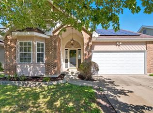 2826 Brookmeadow Dr, Belleville, IL 62221