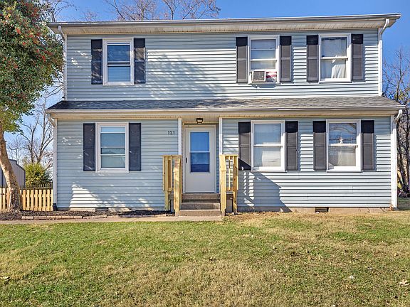 2nd image of 121 Lakeview Dr