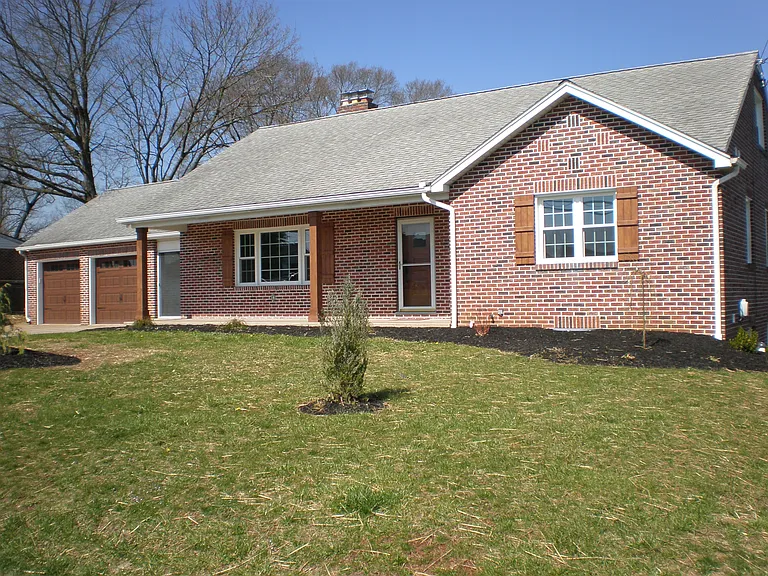 1555 Church Rd — Photo 1