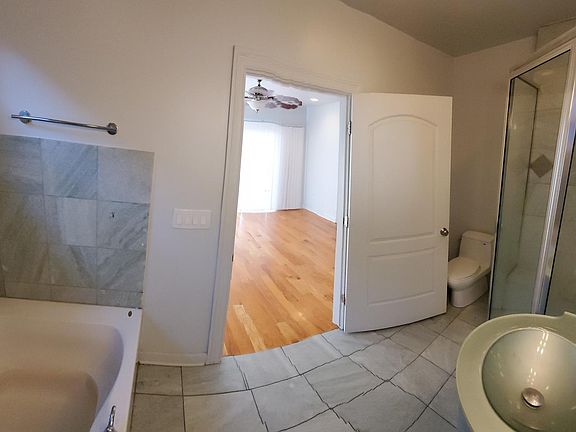 4th image of 5019 W Lawrence Ave #2E