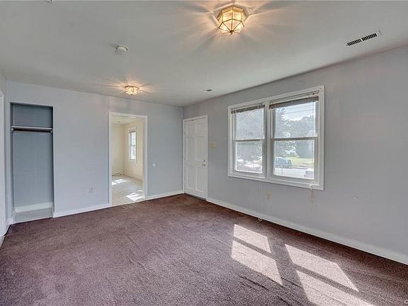 4th image of 116 S Ivy Ave