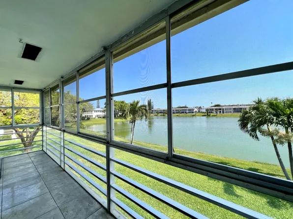 136 Somerset Dr #G, West Palm Beach, FL 33417