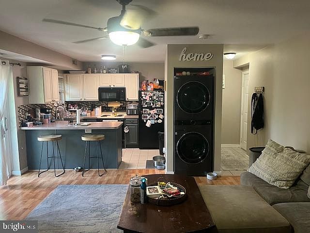 1st image of 3908 Eastview Ln #3908