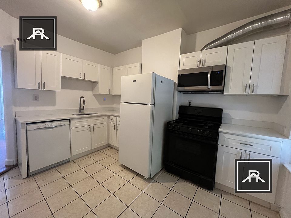 1st image of 846 Huntington Ave #3