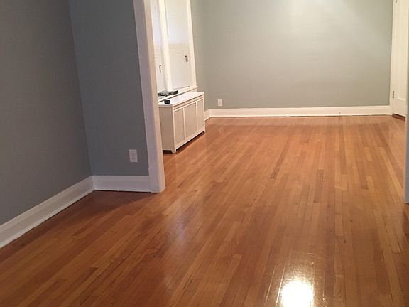 4th image of 4850 W Newport Ave #1