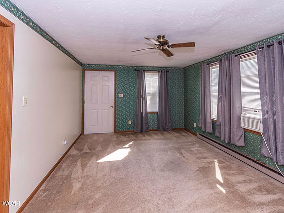 5th image of 24 Eastlake Dr