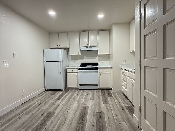 3rd image of 4371 Swift Ave APT 1