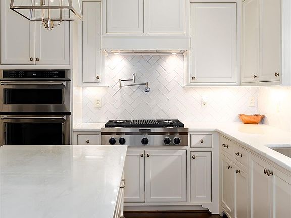 4th image of 3504 Altabrook Dr