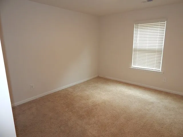 207 Oakmont Valley Trl — Photo 10