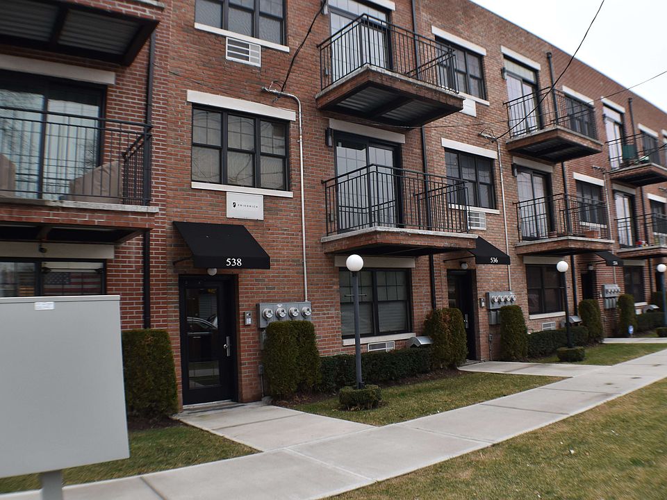 1st image of 536 E 87th St #2