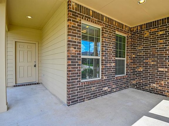 3rd image of 5502 Floral Valley Ln