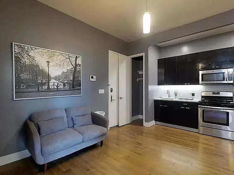 170 Suydam St #1F — Photo 7