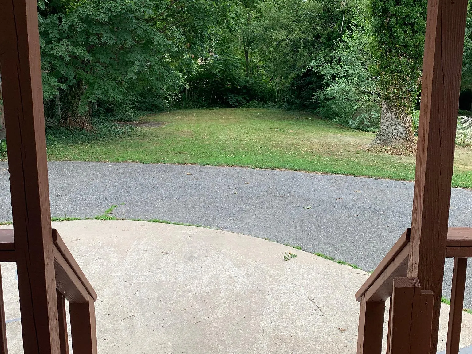 41 Columbia Ave — Photo 3
