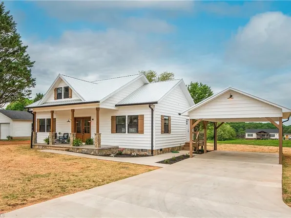 3598 Clingman Rd, Ronda, NC 28670