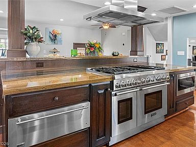 8712 Bolzano Ct, Las Vegas, NV 89117, photo 2
