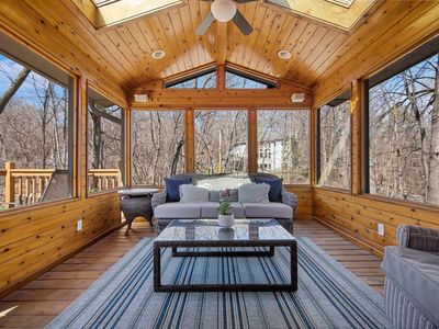 615 Minnetonka Highlands Ln, Long Lake, MN, 55356