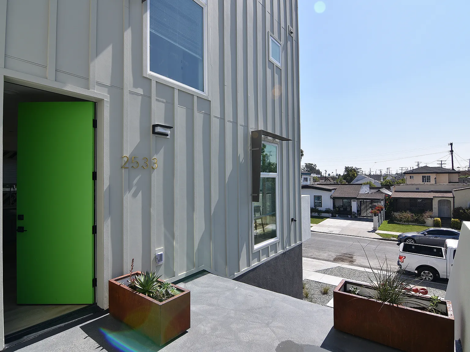 2533 South Curson Avenue - 3H — Photo 4