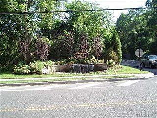 1st image of 13 Adler Ct
