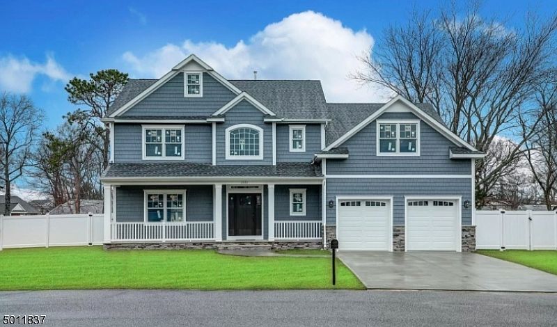 1st image of 2132 Christopher Rd