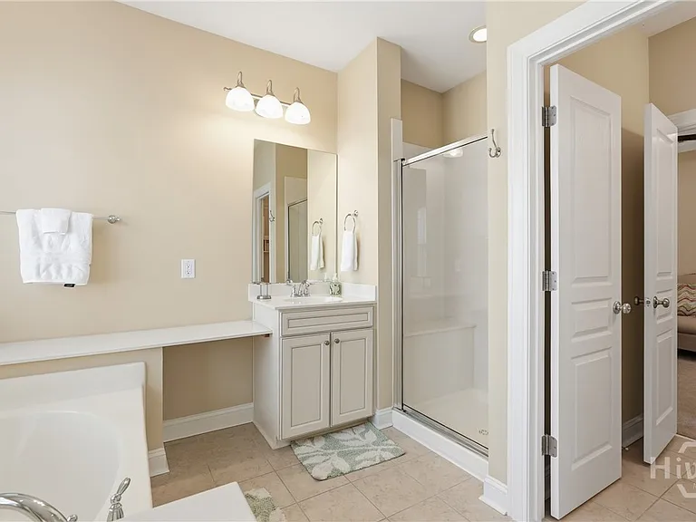 313 Lake View Dr — Photo 24